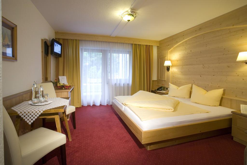 Alpenhotel Tirolerhof 겔로스 객실 사진